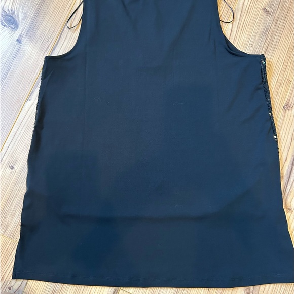 Micheal Kors sleeveless sequin blouse - Picture 2 of 7